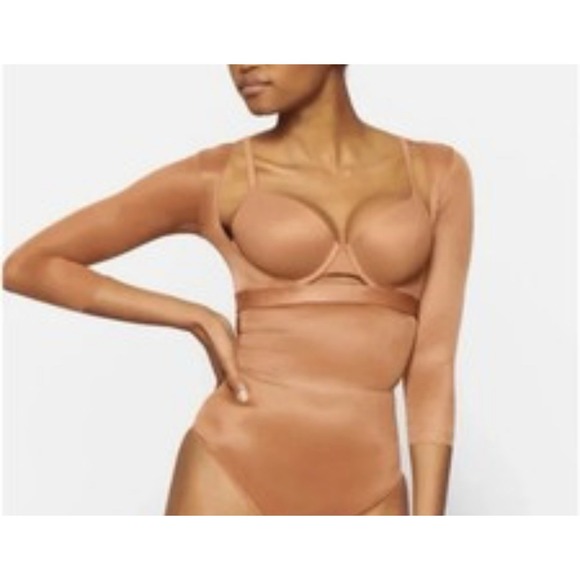 New SKIMS Barely There Shapewear Arm Shaper Top Women's Medium Clay New - Picture 4 of 10